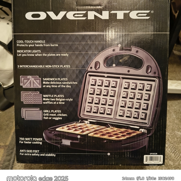 Ovente Black 3-in-1 Grill - Picture 2 of 3